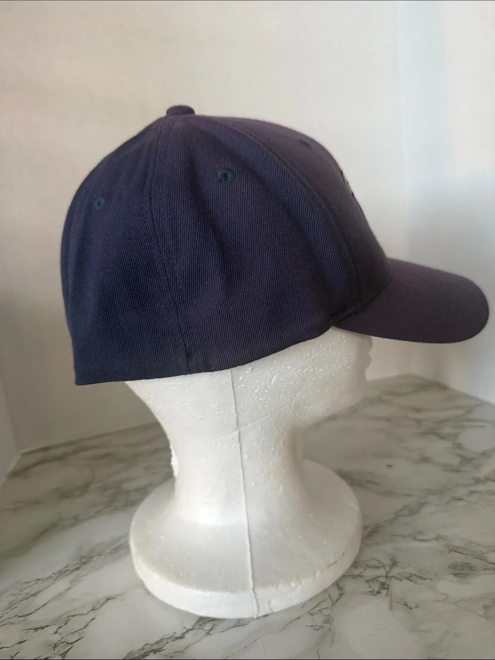 N/A unisex purple